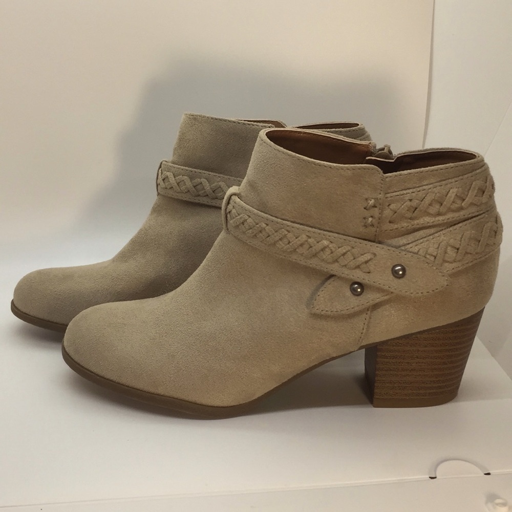 So 8 Indigo rd Boots